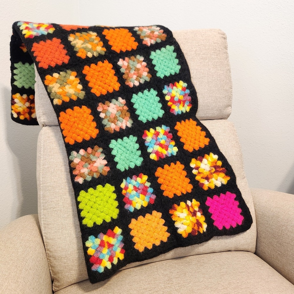 Vintage Handmade WOOL Granny Square‎ Afghan Lap Blanket Crochet Throw Black